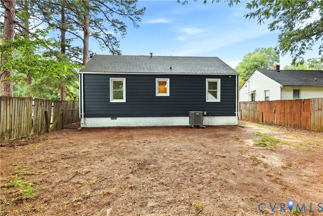 656 Battery Pl, Colonial Heights, VA 23834