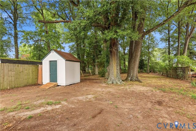 656 Battery Pl, Colonial Heights, VA 23834