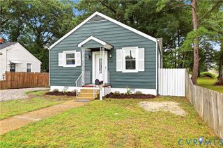 656 Battery Pl, Colonial Heights, VA 23834