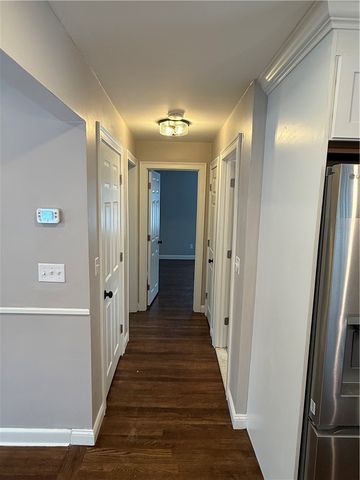 101 Farmland Road, Warwick, RI 02889