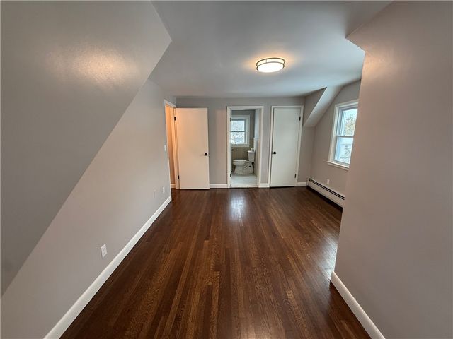 101 Farmland Road, Warwick, RI 02889