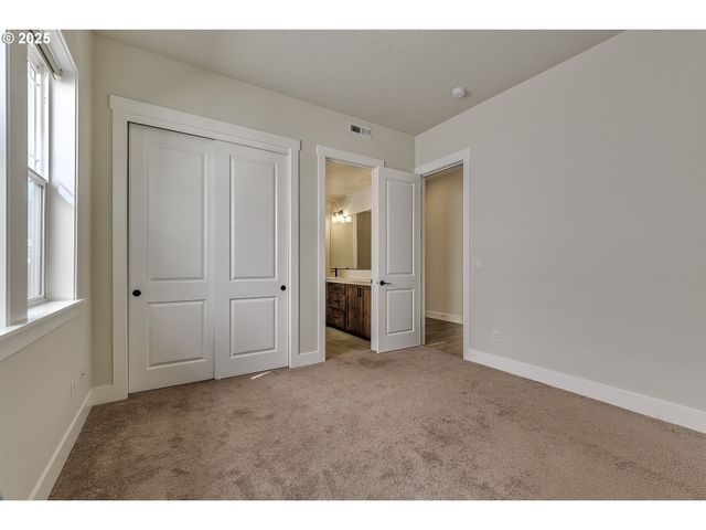 29068 Nw FAIR St, North Plains, OR 97133