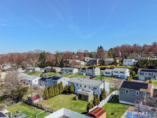 25 Greenview Drive, Waterbury, CT 06708