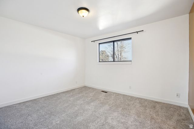 569 E ALOHA LN, Sandy, UT 84070