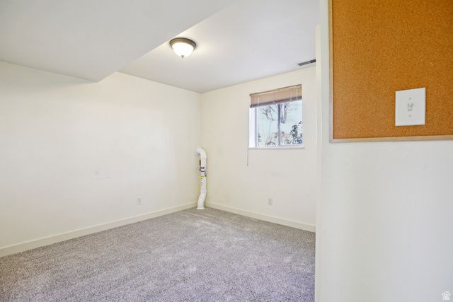 569 E ALOHA LN, Sandy, UT 84070