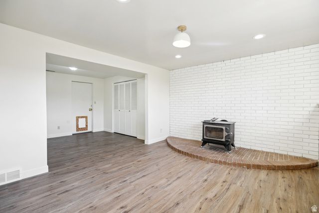 569 E ALOHA LN, Sandy, UT 84070