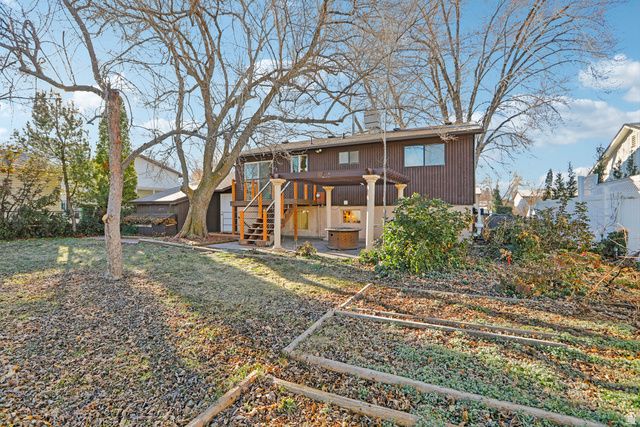 569 E ALOHA LN, Sandy, UT 84070