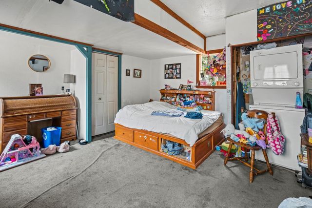 837 Lewis Road, Royal Oaks, CA 95076