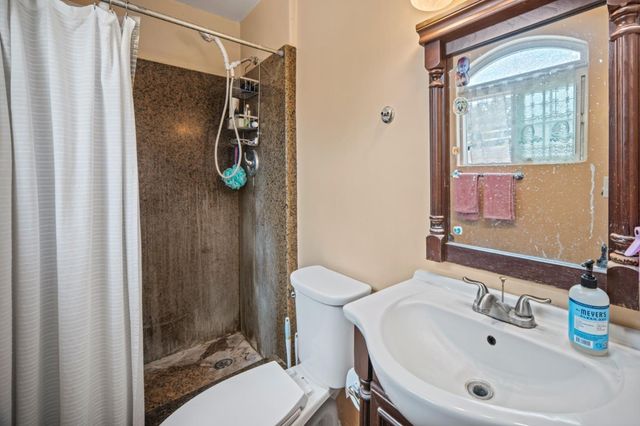 837 Lewis Road, Royal Oaks, CA 95076