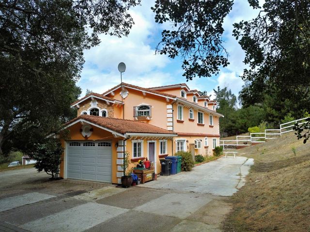 837 Lewis Road, Royal Oaks, CA 95076