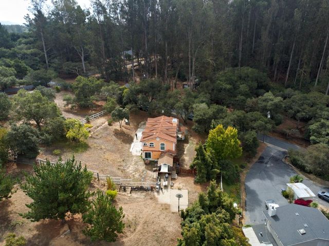 837 Lewis Road, Royal Oaks, CA 95076