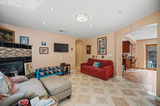 837 Lewis Road, Royal Oaks, CA 95076