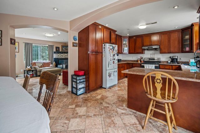 837 Lewis Road, Royal Oaks, CA 95076