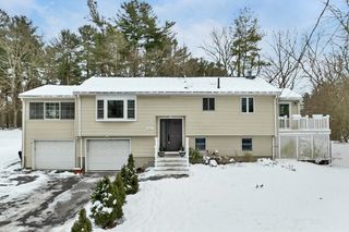 1015 South St, Tewksbury, MA 01876