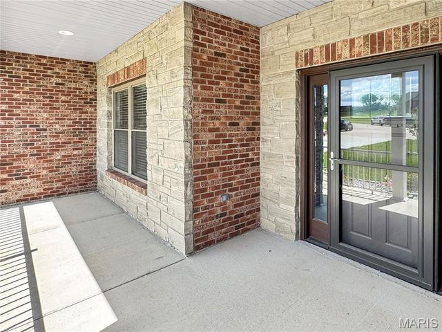 821 Destiny Drive, Villa Ridge, MO 63089