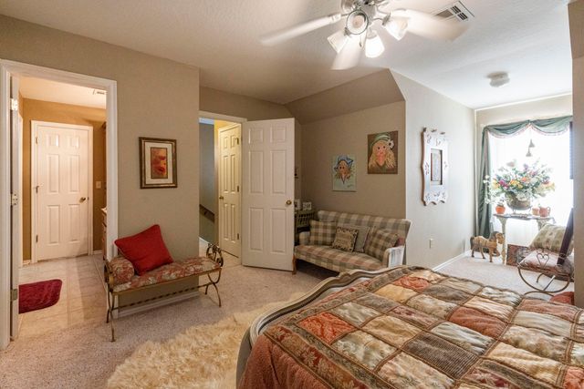 703 E 10th Street, Grove, OK 74344