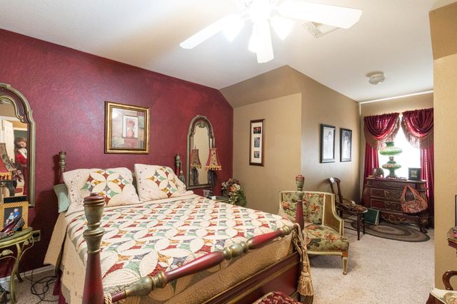 703 E 10th Street, Grove, OK 74344