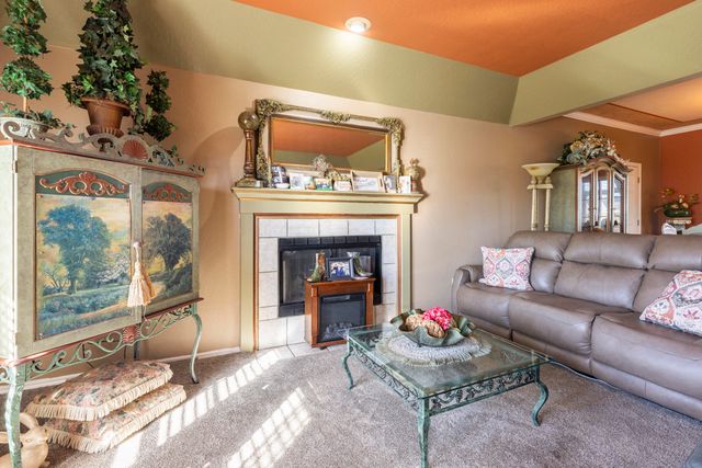 703 E 10th Street, Grove, OK 74344