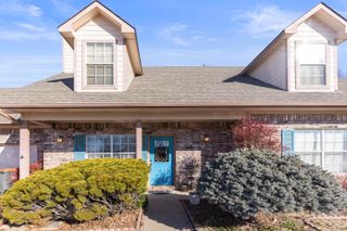 703 E 10th Street, Grove, OK 74344