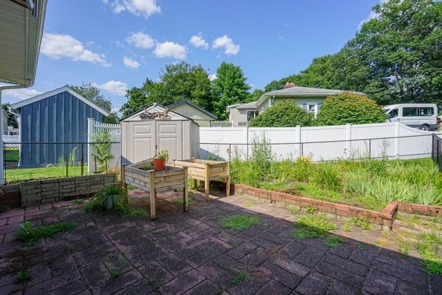 50 Talbot Rd, Springfield, MA 01119