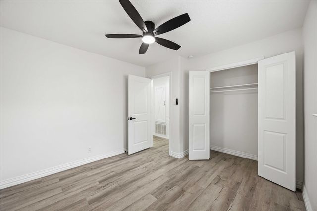 2814 6th Avenue N, Texas City, TX 77590