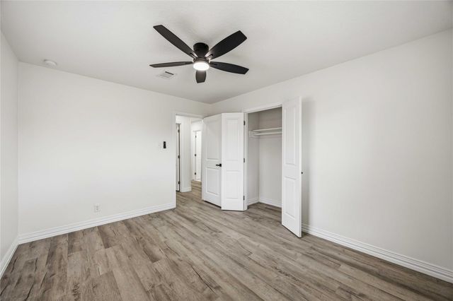 2814 6th Avenue N, Texas City, TX 77590