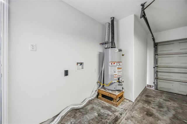 2814 6th Avenue N, Texas City, TX 77590