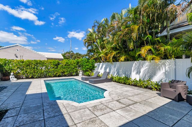 4211 Washington Road, West Palm Beach, FL 33405