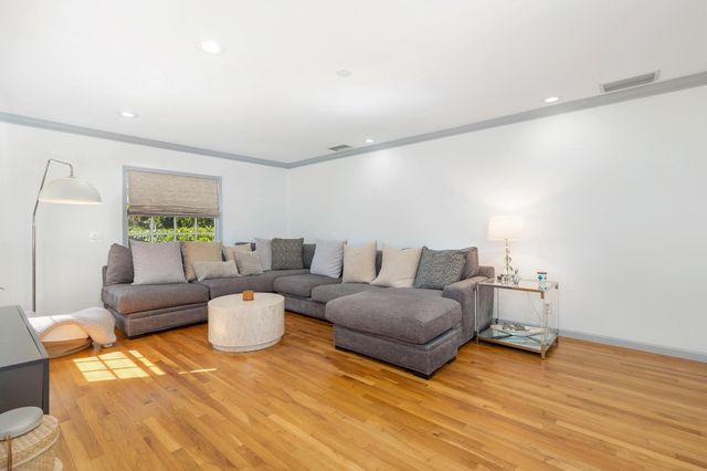 4211 Washington Road, West Palm Beach, FL 33405