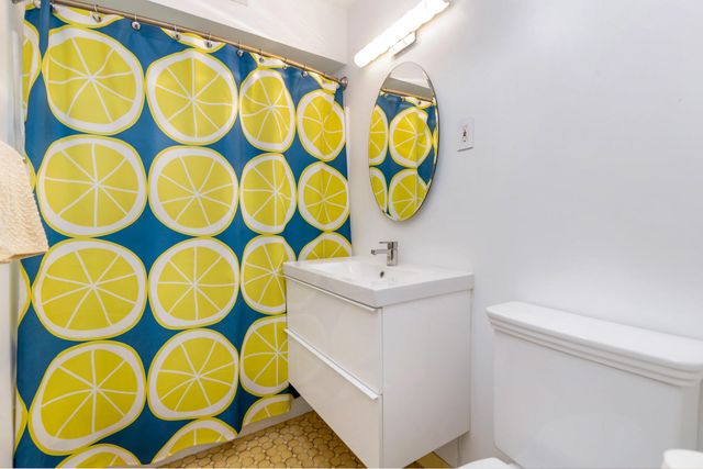 4211 Washington Road, West Palm Beach, FL 33405