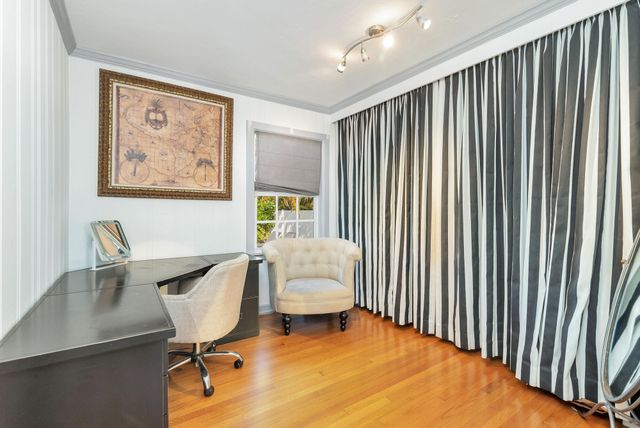 4211 Washington Road, West Palm Beach, FL 33405