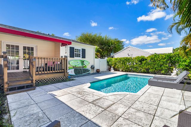 4211 Washington Road, West Palm Beach, FL 33405