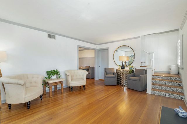 4211 Washington Road, West Palm Beach, FL 33405