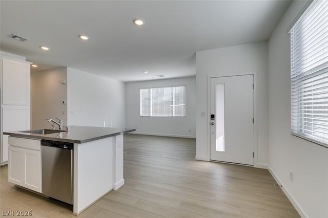 379 Morgan Crest Drive, Henderson, NV 89015