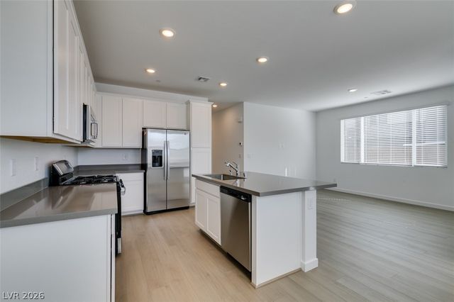 379 Morgan Crest Drive, Henderson, NV 89015