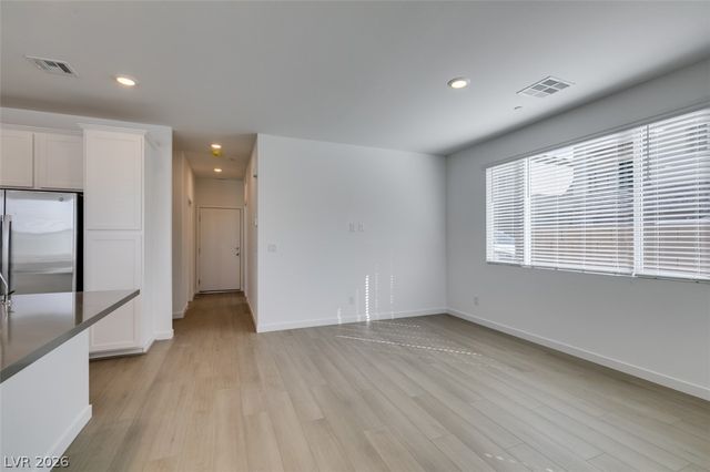 379 Morgan Crest Drive, Henderson, NV 89015