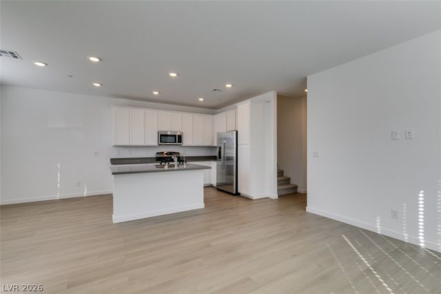 379 Morgan Crest Drive, Henderson, NV 89015