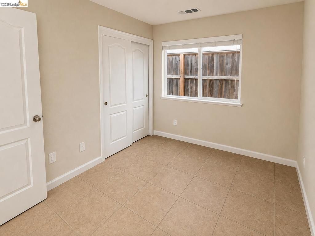 Image 15 of property listing at 131 Legacy St, Manteca, CA 95337