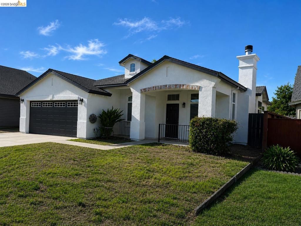 Image 2 of property listing at 131 Legacy St, Manteca, CA 95337