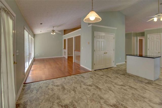 195 Manor Oak Drive, Covington, GA 30014