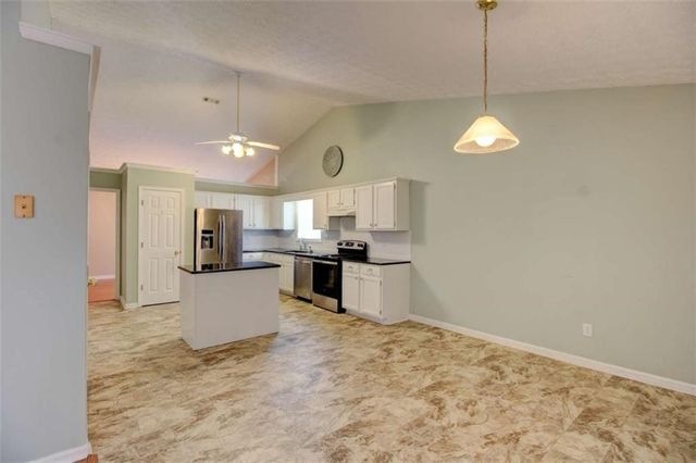 195 Manor Oak Drive, Covington, GA 30014