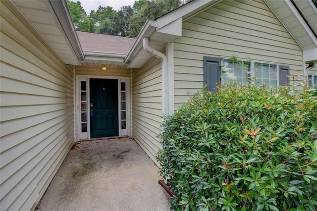 195 Manor Oak Drive, Covington, GA 30014