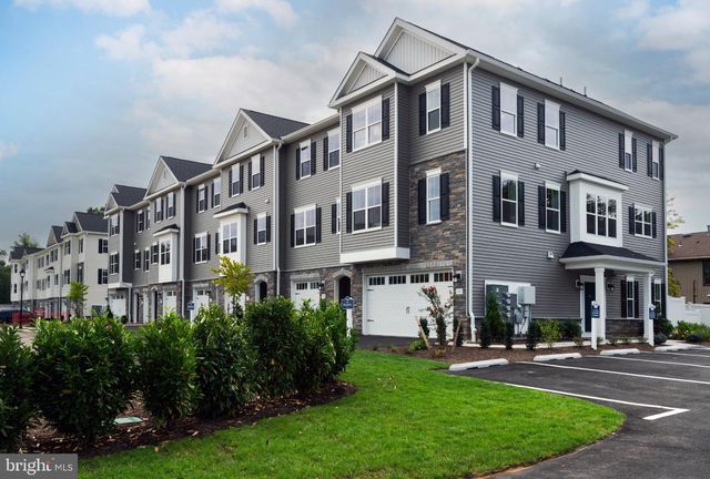 102 MARION RD, Pennington, NJ 08534