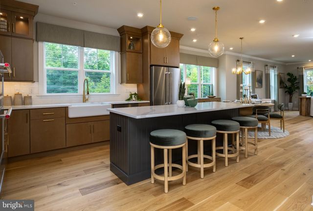 102 MARION RD, Pennington, NJ 08534