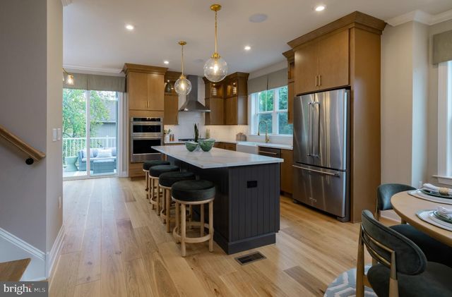 102 MARION RD, Pennington, NJ 08534