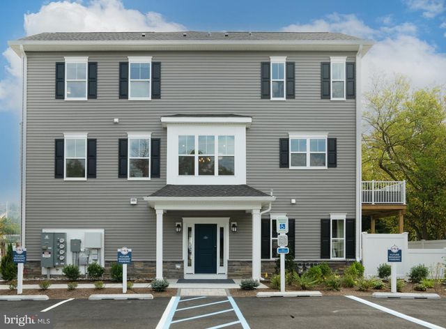 102 MARION RD, Pennington, NJ 08534