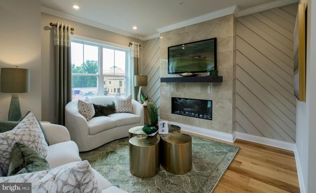 102 MARION RD, Pennington, NJ 08534