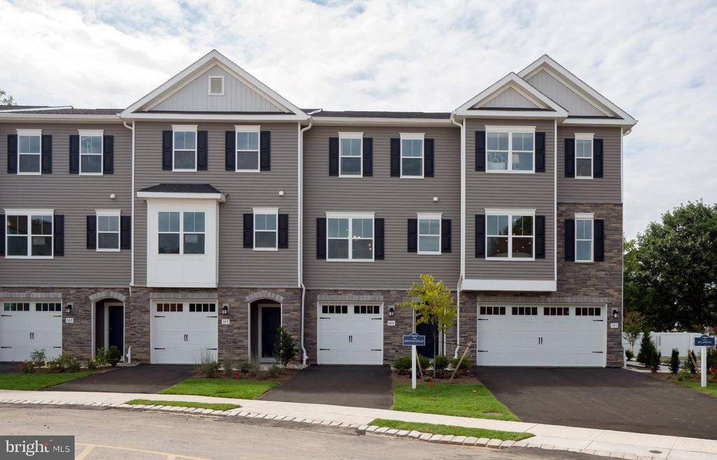 102 MARION RD, PENNINGTON, NJ 08534 — photo 5