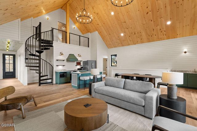 1863 Bluff Ridge Road, Sevierville, TN 37876