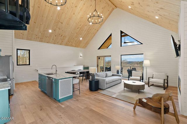 1863 Bluff Ridge Road, Sevierville, TN 37876